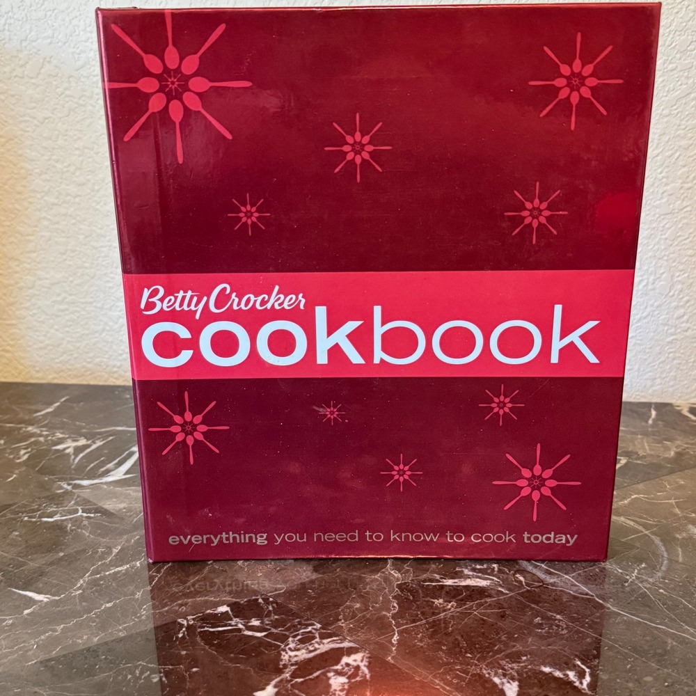 Betty Crocker Cookbook Bonus Edition 2006 Ring Binder The Big Red Cookbook Wiley